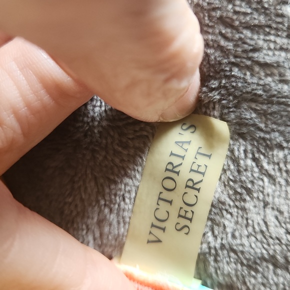 Victoria's Secret, Woman's Sz S/P, Rainbow Color Bikini Top, Just Stunning! - Picture 6 of 11